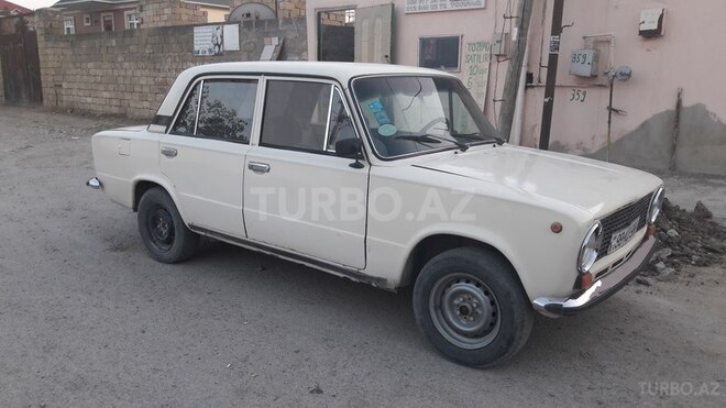 LADA (VAZ) 21011 1985, 380,000 km - 1.5 l - Bakı