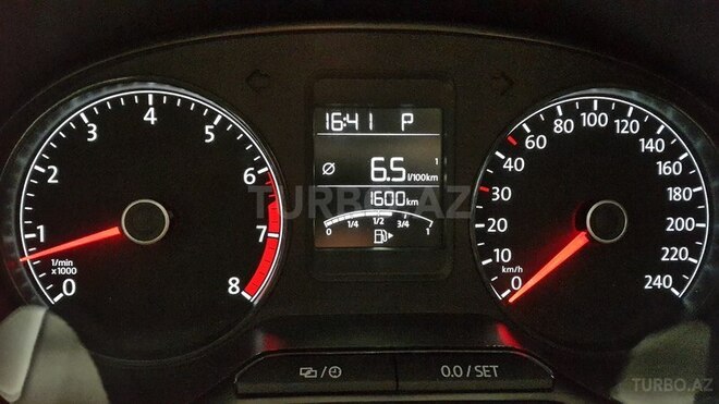 Volkswagen Polo 2018, 1,600 km - 1.6 l - Bakı
