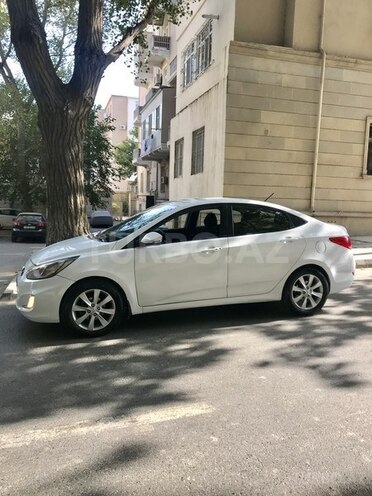 Hyundai Accent 2012, 280,000 km - 1.6 l - Bakı