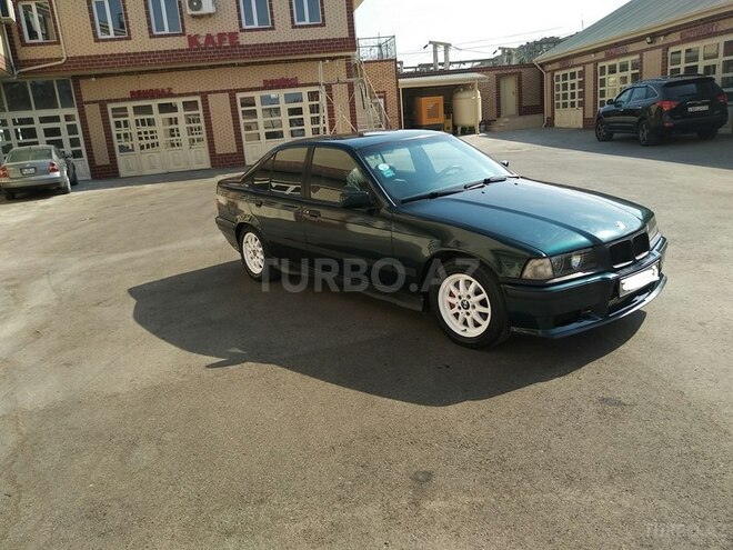 BMW 320 1993, 195,000 km - 2.0 л - Bakı