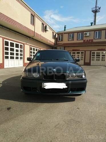 BMW 320 1993, 195,000 km - 2.0 л - Bakı