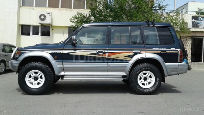 Mitsubishi Pajero 1997, 162,000 km - 2.8 l - Sumqayıt