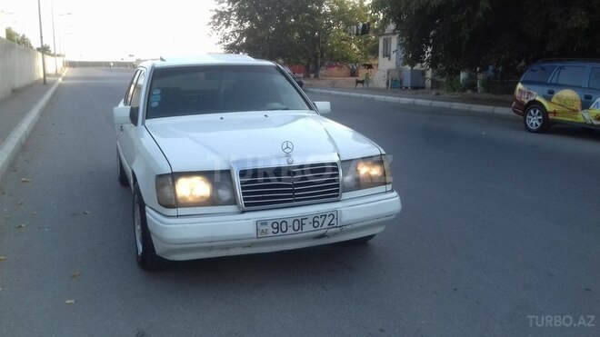 Mercedes E 250 1992, 482,000 km - 2.5 l - Bakı