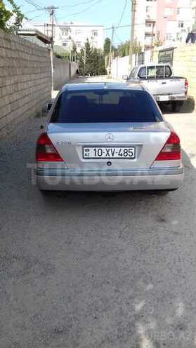 Mercedes C 220 1995, 250,000 km - 2.2 л - Sumqayıt