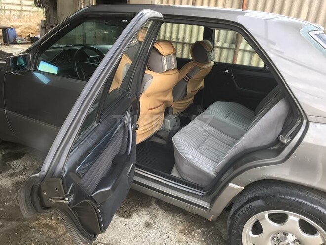 Mercedes E 250 1992, 510,000 km - 0.3 l - Bakı