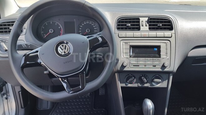 Volkswagen Polo 2018, 1,600 km - 1.6 л - Bakı