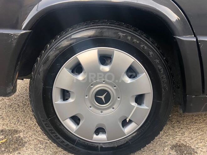 Mercedes 190 1992, 275,000 km - 2.0 л - Bakı