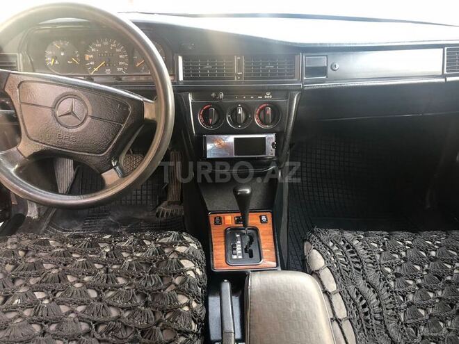 Mercedes 190 1992, 275,000 km - 2.0 л - Bakı