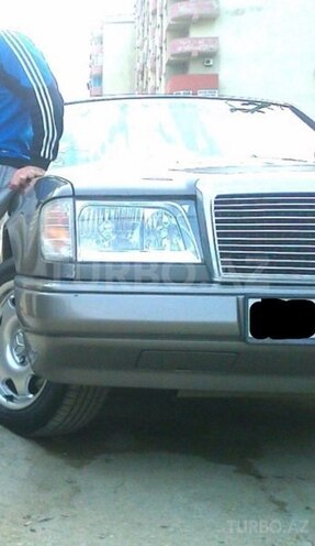 Mercedes E 250 1992, 490,000 km - 0.3 l - Bakı