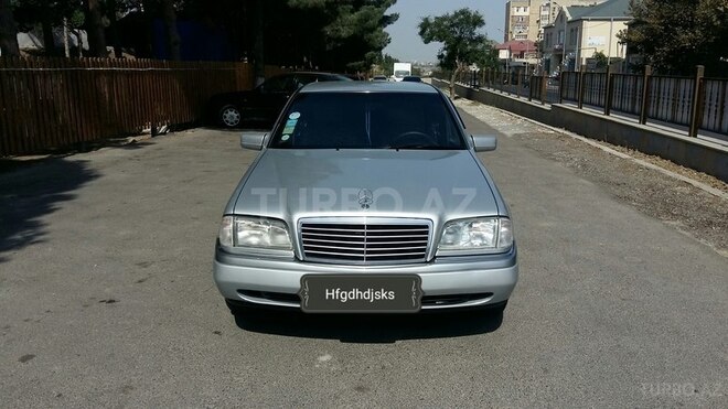 Mercedes C 220 1996, 330,000 km - 2.2 l - Bakı