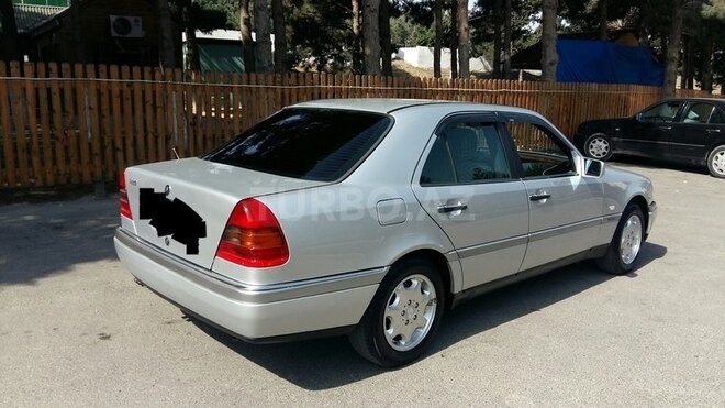 Mercedes C 220 1996, 330,000 km - 2.2 l - Bakı