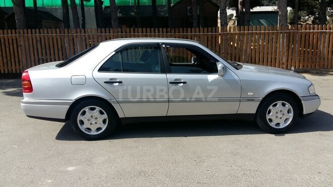 Mercedes C 220 1996, 330,000 km - 2.2 l - Bakı