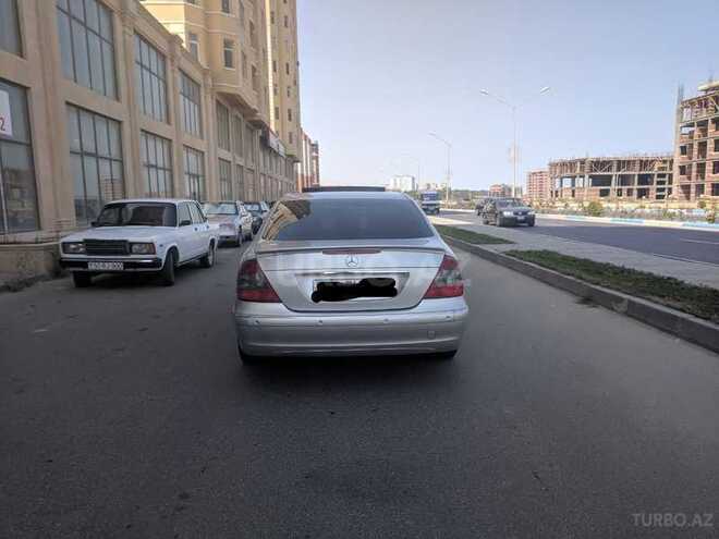 Mercedes E 220 2002, 391,411 km - 2.2 л - Sumqayıt
