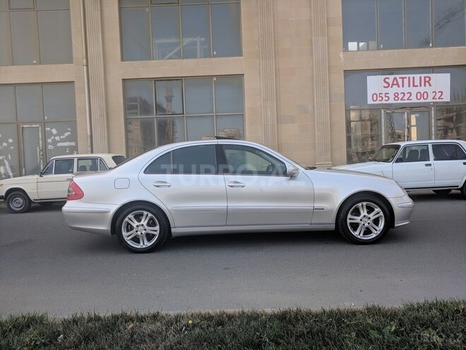 Mercedes E 220 2002, 391,411 km - 2.2 л - Sumqayıt