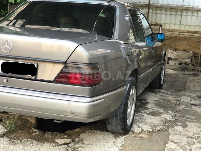 Mercedes E 250 1992, 510,000 km - 0.3 l - Bakı