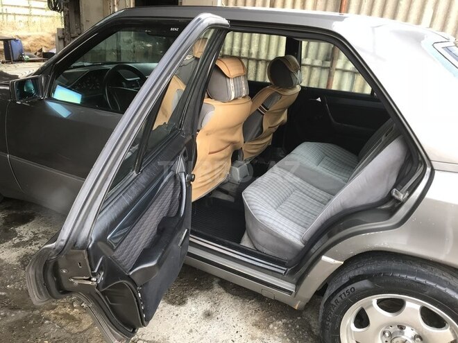 Mercedes E 250 1992, 510,000 km - 0.3 l - Bakı