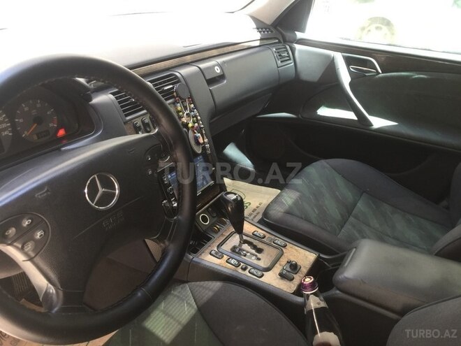 Mercedes E 220 1999, 337,000 km - 2.2 l - Bakı