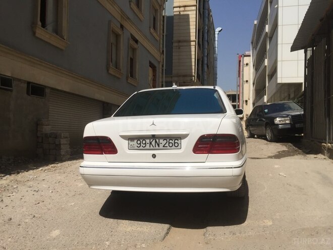 Mercedes E 220 1999, 337,000 km - 2.2 l - Bakı