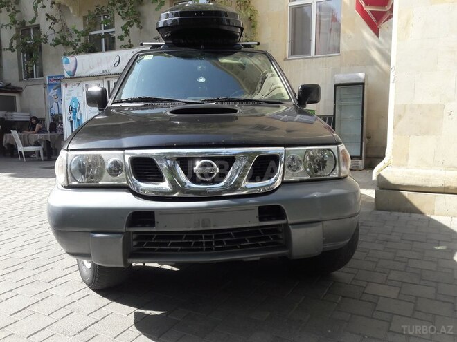 Nissan Terrano 2003, 189,000 km - 2.7 l - Bakı