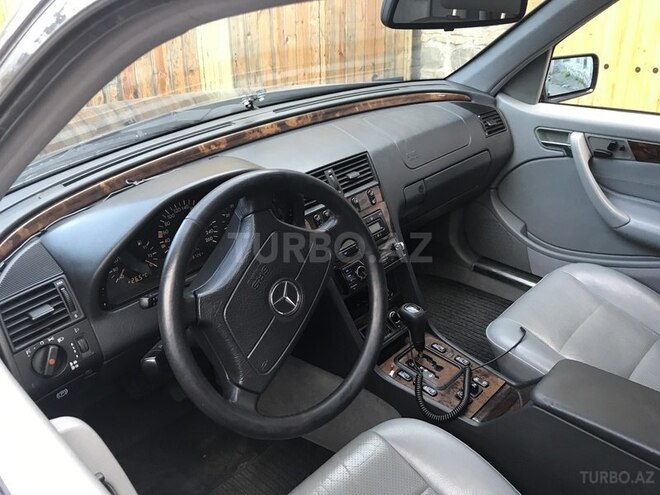Mercedes C 240 2000, 287,000 km - 2.4 л - Bakı