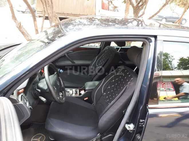 Mercedes E 240 2001, 235,000 km - 2.4 l - Bakı
