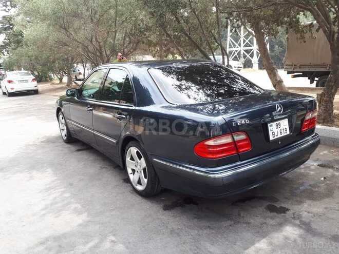 Mercedes E 240 2001, 235,000 km - 2.4 l - Bakı