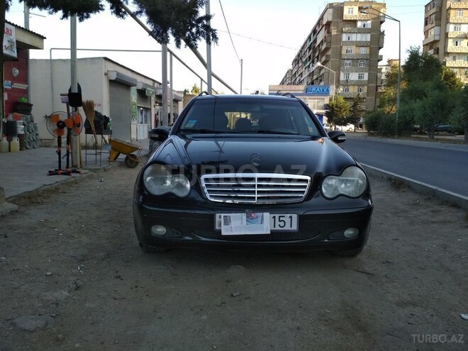Mercedes C 220 2003, 298,000 km - 2.2 l - Bakı