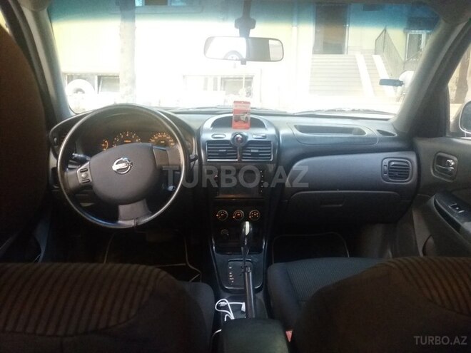 Nissan Sunny 2010, 210,000 km - 1.6 l - Bakı