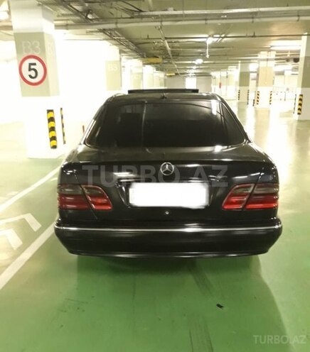 Mercedes E 220 2002, 348,500 km - 2.2 l - Bakı