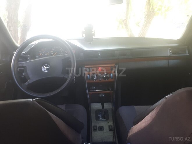 Mercedes E 230 1990, 280,709 km - 2.3 l - Masallı