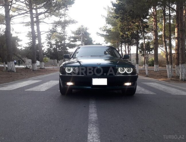 BMW 740 1997, 356,000 km - 4.4 l - Sumqayıt