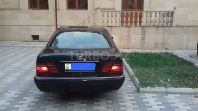 Mercedes E 230 1996, 455,000 km - 2.3 l - Bakı
