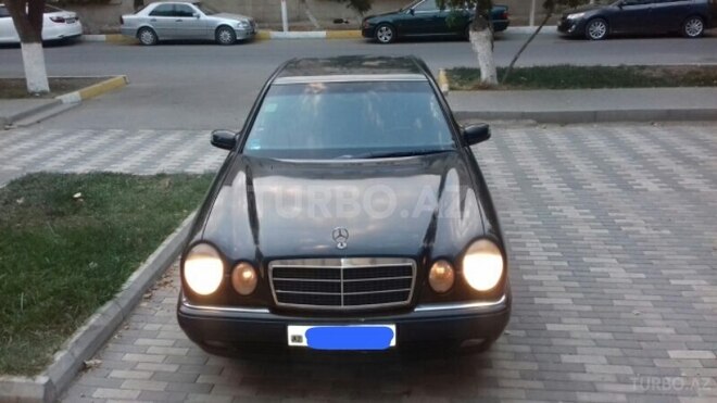 Mercedes E 230 1996, 455,000 km - 2.3 l - Bakı