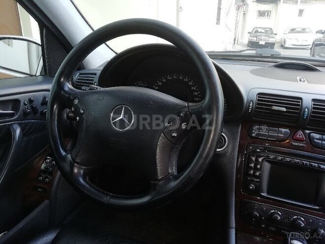 Mercedes C 240 2001, 293,000 km - 2.6 l - Bakı