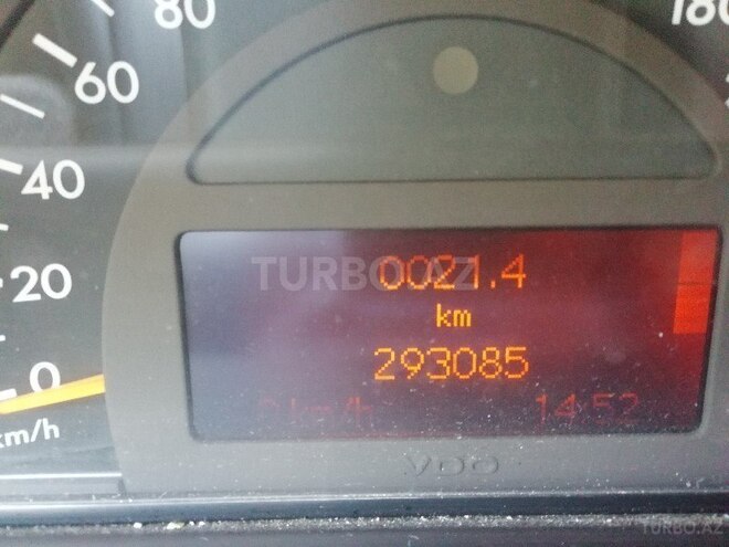 Mercedes C 240 2001, 293,000 km - 2.6 l - Bakı