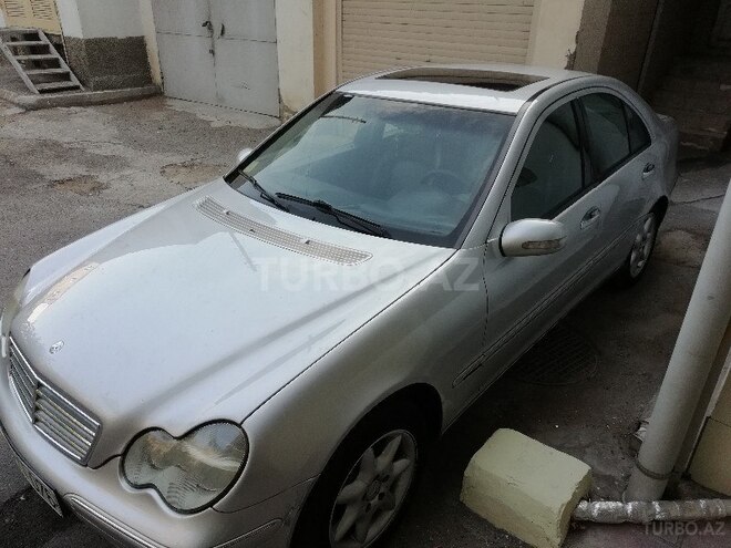 Mercedes C 240 2001, 293,000 km - 2.6 l - Bakı