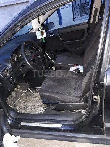 Opel Astra 2000, 250,000 km - 1.6 l - Bakı