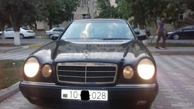 Mercedes E 230 1996, 455,000 km - 2.3 l - Sumqayıt