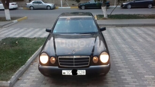 Mercedes E 230 1996, 455,000 km - 2.3 l - Sumqayıt
