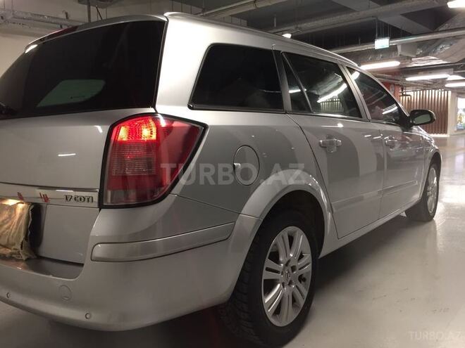 Opel Astra 2009, 260,000 km - 1.7 л - Gəncə