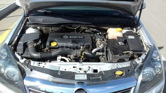 Opel Astra 2009, 260,000 km - 1.7 л - Gəncə