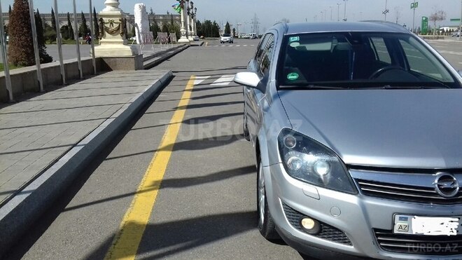 Opel Astra 2009, 260,000 km - 1.7 л - Gəncə