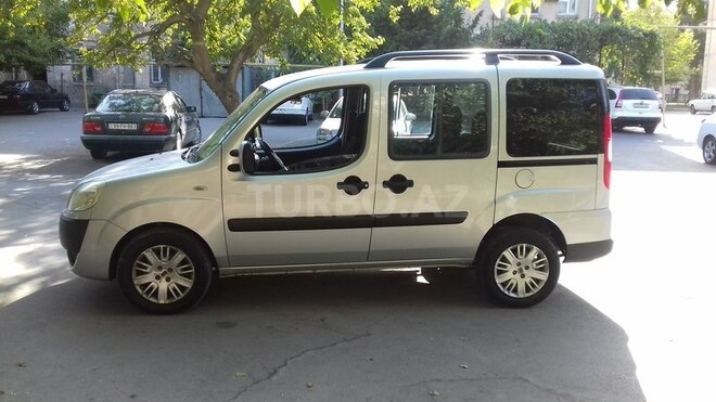 Fiat Doblo 2009, 220,000 km - 1.3 л - Bakı