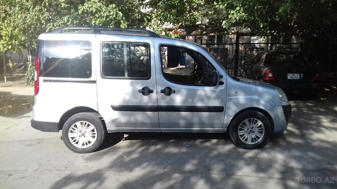Fiat Doblo 2009, 220,000 km - 1.3 л - Bakı