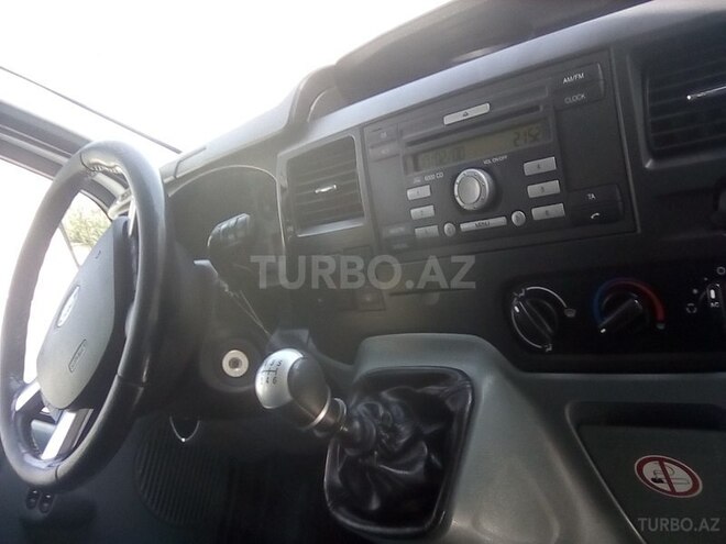 Ford Transit 2009, 1,700 km - 2.2 l - Quba