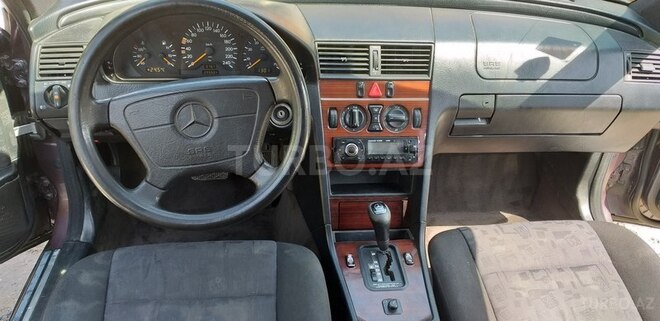 Mercedes C 180 1995, 245,000 km - 1.8 l - Bakı