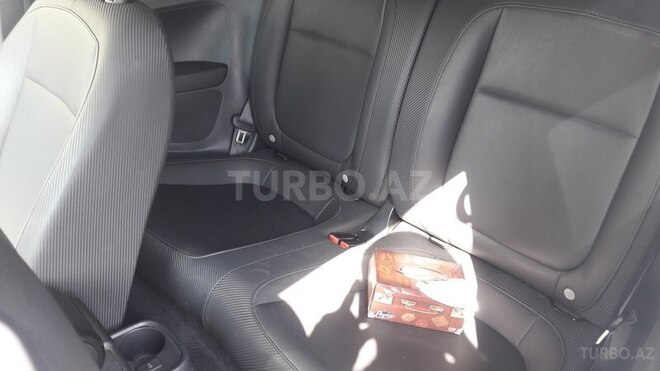 Volkswagen Beetle 2013, 31,000 km - 2.0 л - Bakı