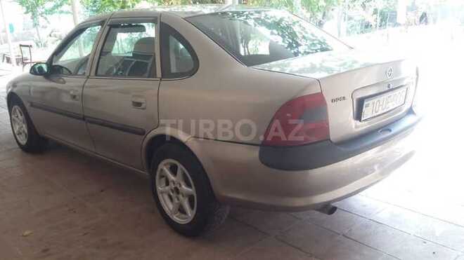 Opel Vectra 1995, 221,000 km - 1.8 л - Gəncə