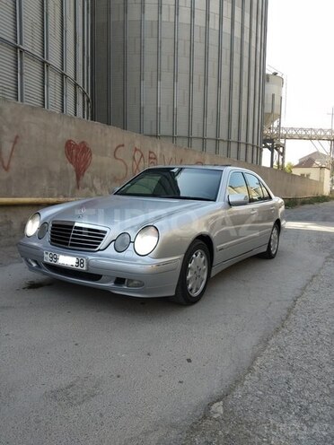 Mercedes E 220 1999, 365,000 km - 2.2 l - Bakı