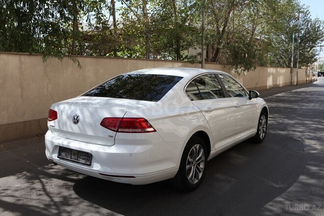 Volkswagen Passat 2017, 50,000 km - 1.8 l - Bakı